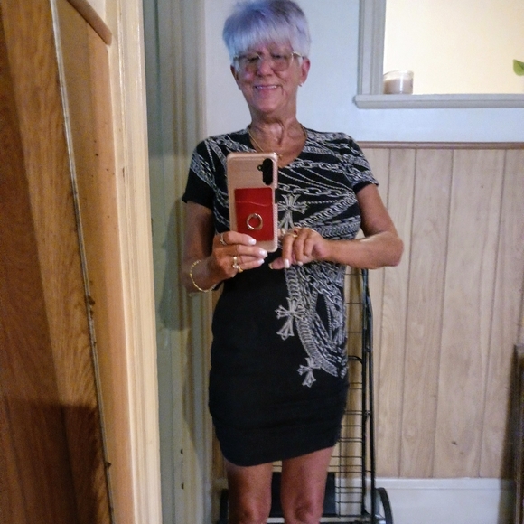 Meet your Posher, Linda - Picture 2 of 2